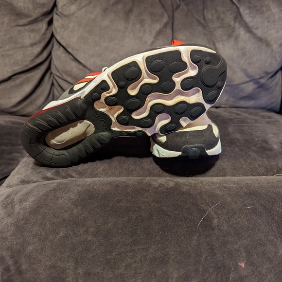 Nike airmax 270 react GS Iron grey University red - Picture 4 of 6